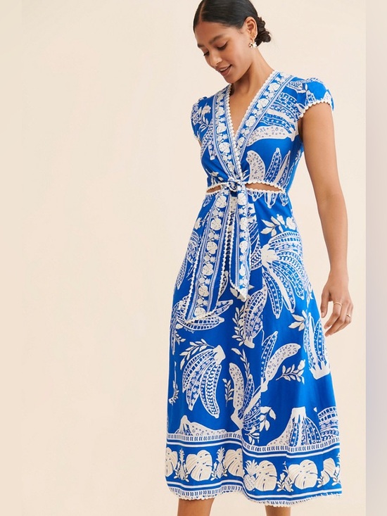 FARM Rio Dresses & Skirts - Farm Rio Lace Banana midi dress, L